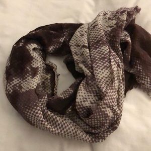 Gap Purple Textured Print Scarf